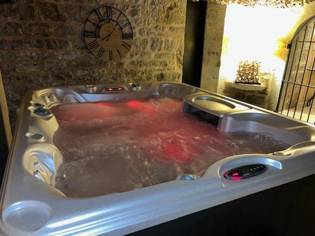 Agreable Chambre D Hote Avec Piscine Et Jacuzzi 泰格拉 外观 照片