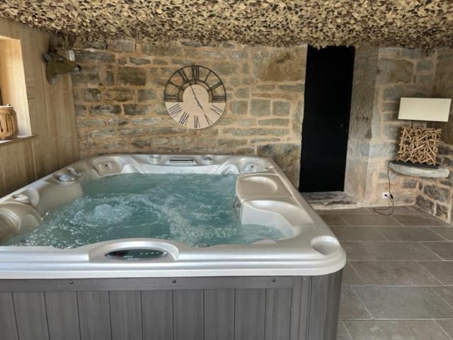 Agreable Chambre D Hote Avec Piscine Et Jacuzzi 泰格拉 外观 照片
